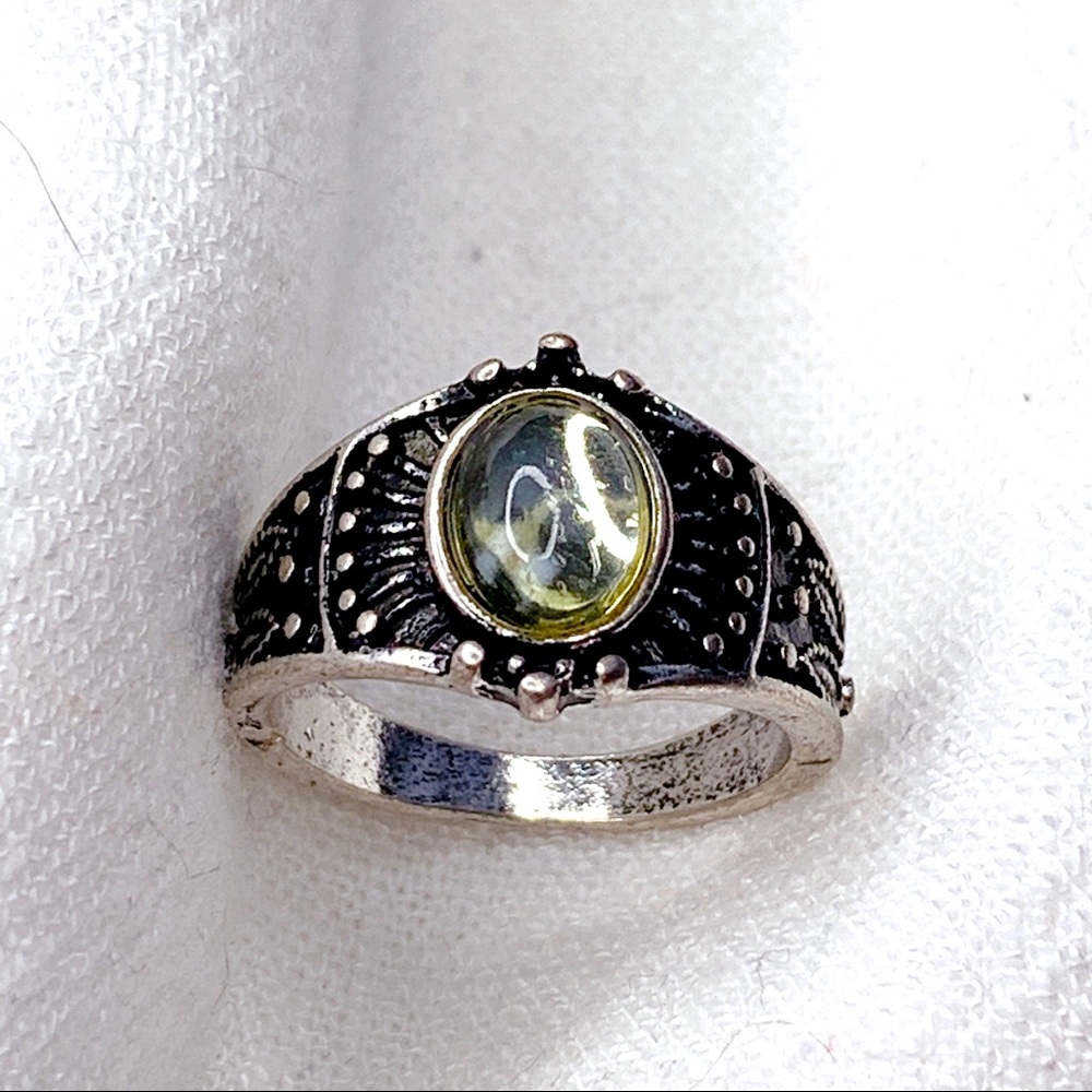 ❣️$25/3❣️ Light Yellow Rhinestone Boho Ring - Picture 4 of 9